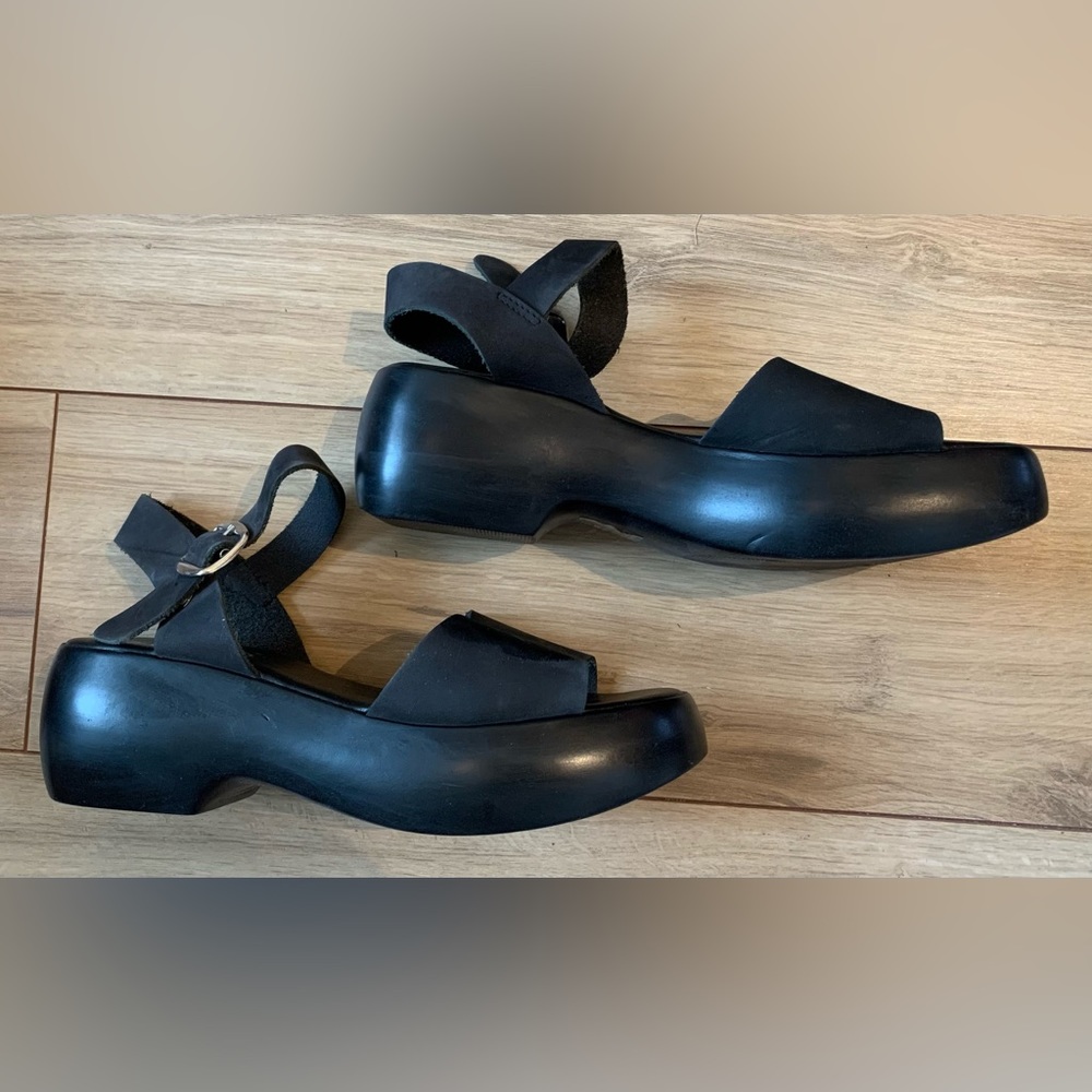 Vintage platform sandals leather 8M